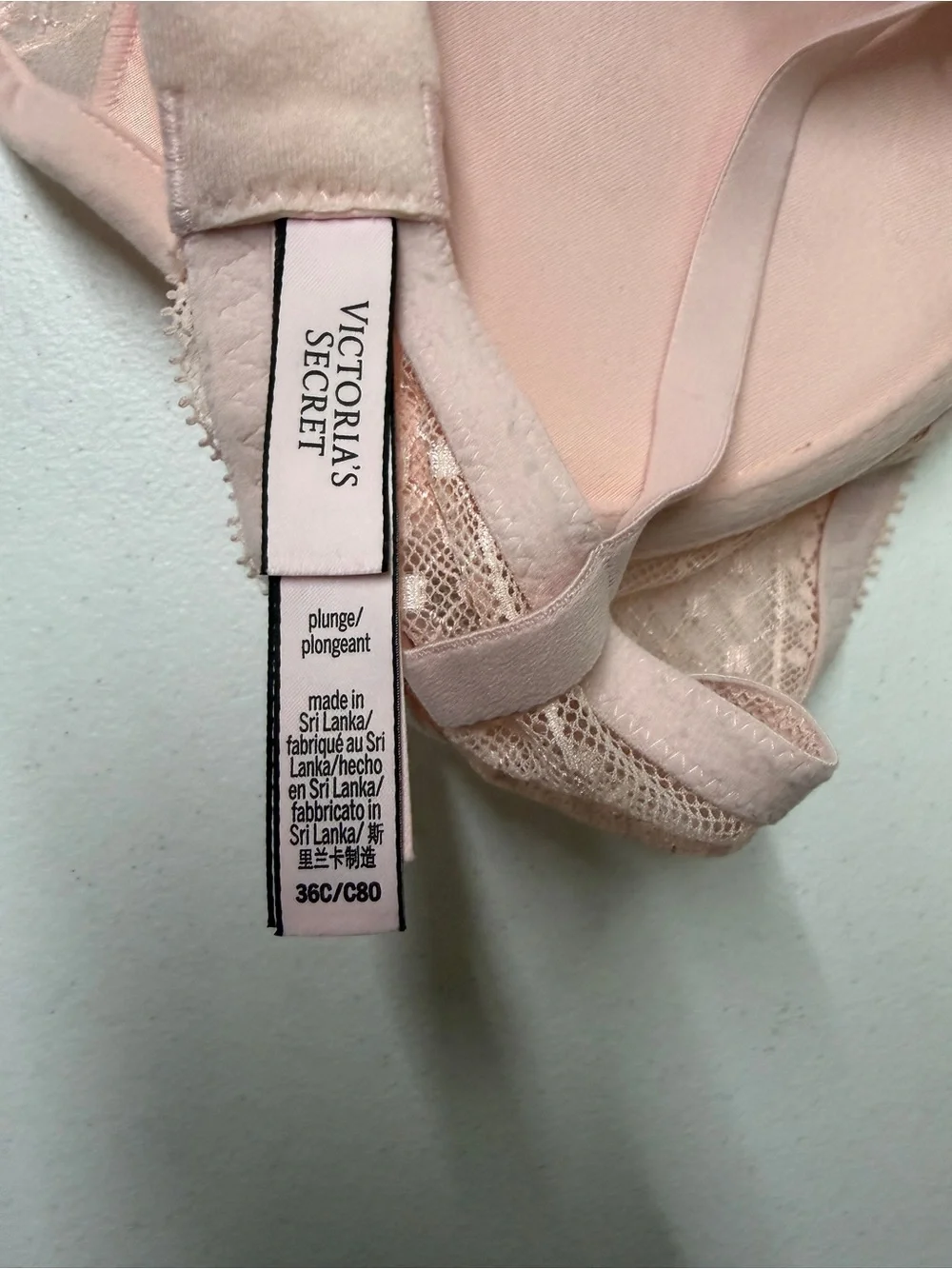 Victoria’s Secret Incredible Plunge Bra 36C Blush Pink Lace Mesh Underwire